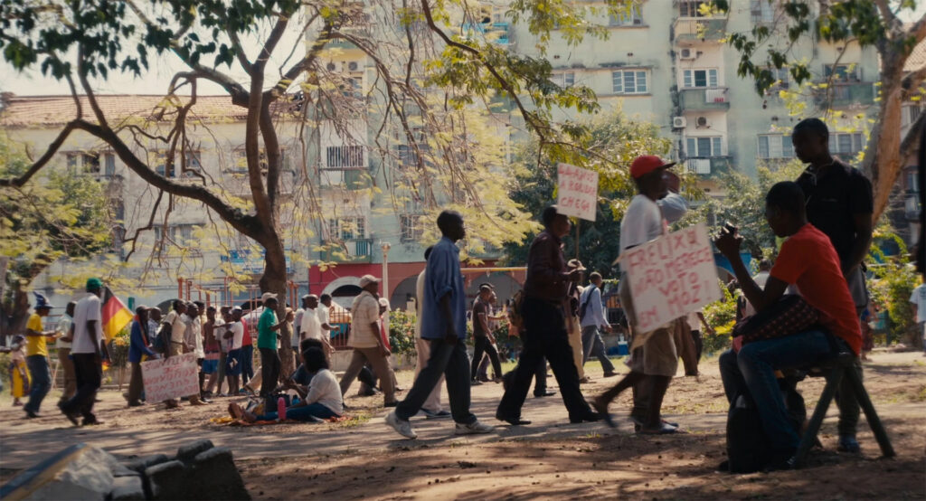 Foto The Homes We Carry