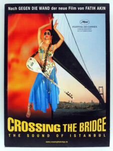Plakat Crossing The Bridge