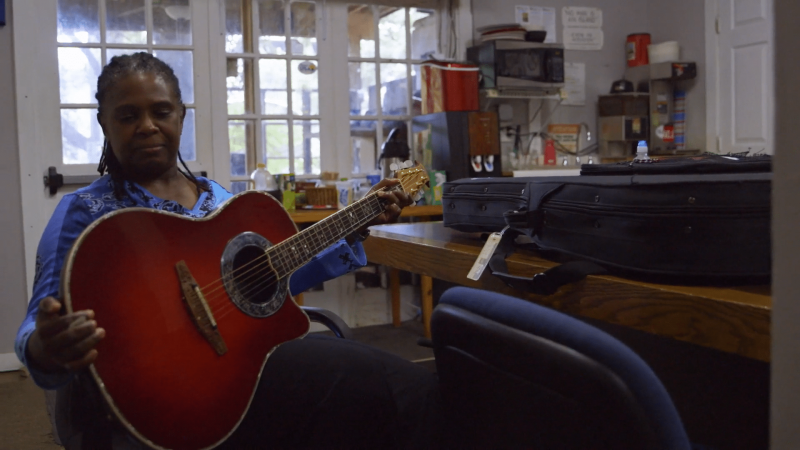 Foto Invisible: Gay Women in Southern Music