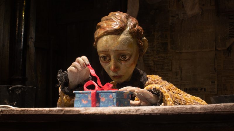 Foto THE GIRL WHO CRIED PEARLS