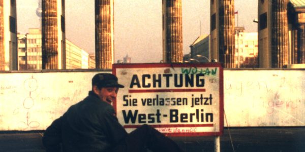 Header B-MOVIE: Lust & Sound in West-Berlin